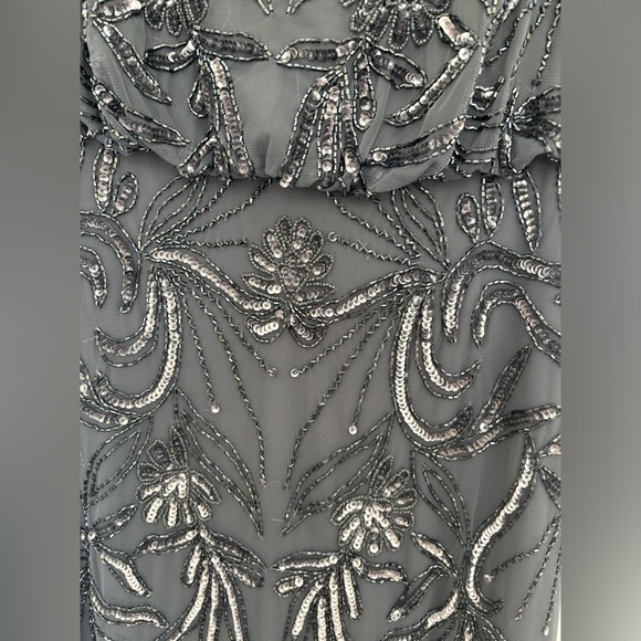 NWT Adrianna Papell Beaded Round Neckline Short Sleeve Gown Size 6 Petite - Picture 3 of 6